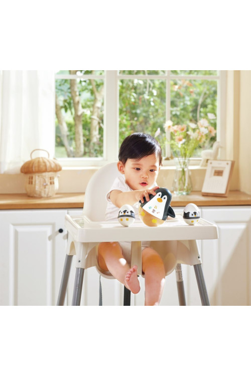 Familia de Pingüinos Tambaleantes HAPE