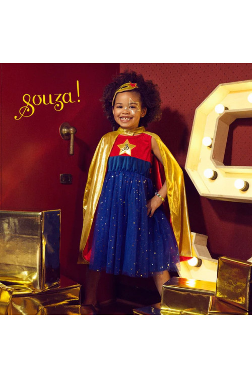 Niña superhéroe SOUZA