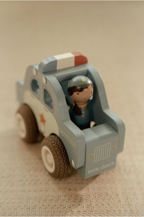 Policía LITTLE DUTCH