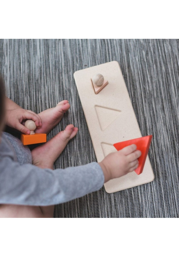 Encaja los triángulos PLANTOYS